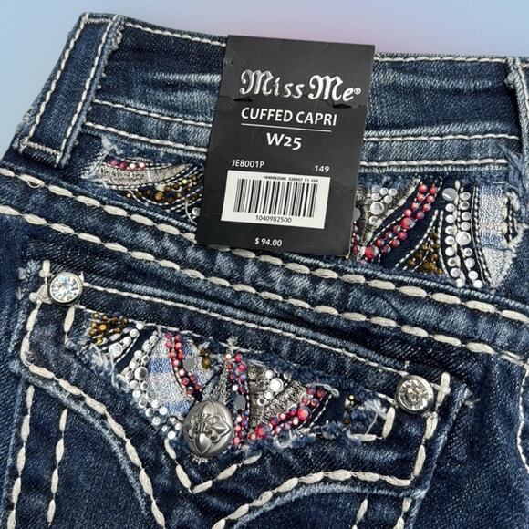 MISS ME Women’s 25 CUFFED CAPRI Blue Jeans EMBELLISHED - Picture 4 of 4